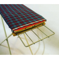 Vintage speelgoed strijkplankje uit de sixties!